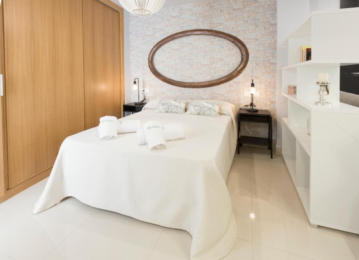 Apartamentos Los Moriles מראה חיצוני תמונה